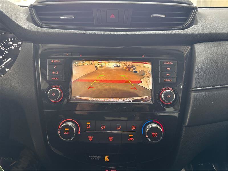 Used 2019 Nissan Rogue S AWD/4WD image 32