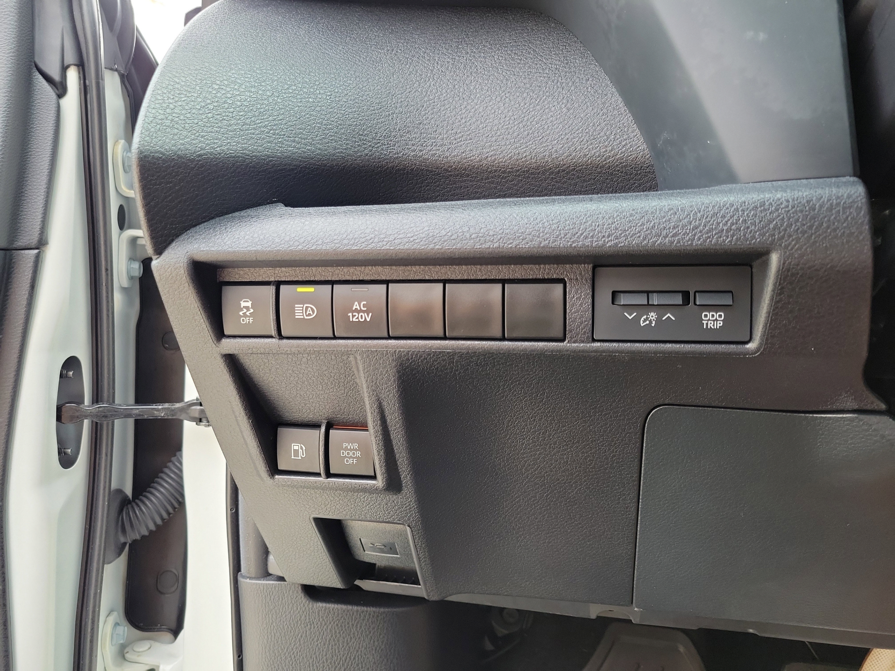 Certified 2025 Toyota Sienna XSE w/ XSE Plus Package AWD/4WD image 12