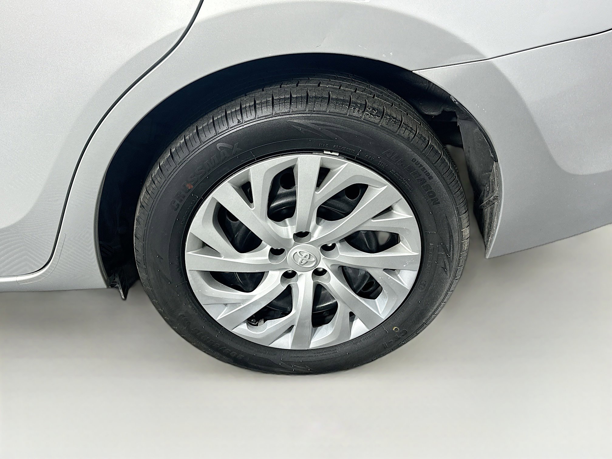 Used 2019 Toyota Corolla LE image 11