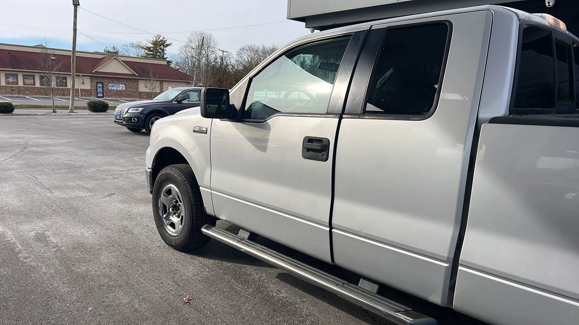 Used 2006 Ford F150 XLT image 3