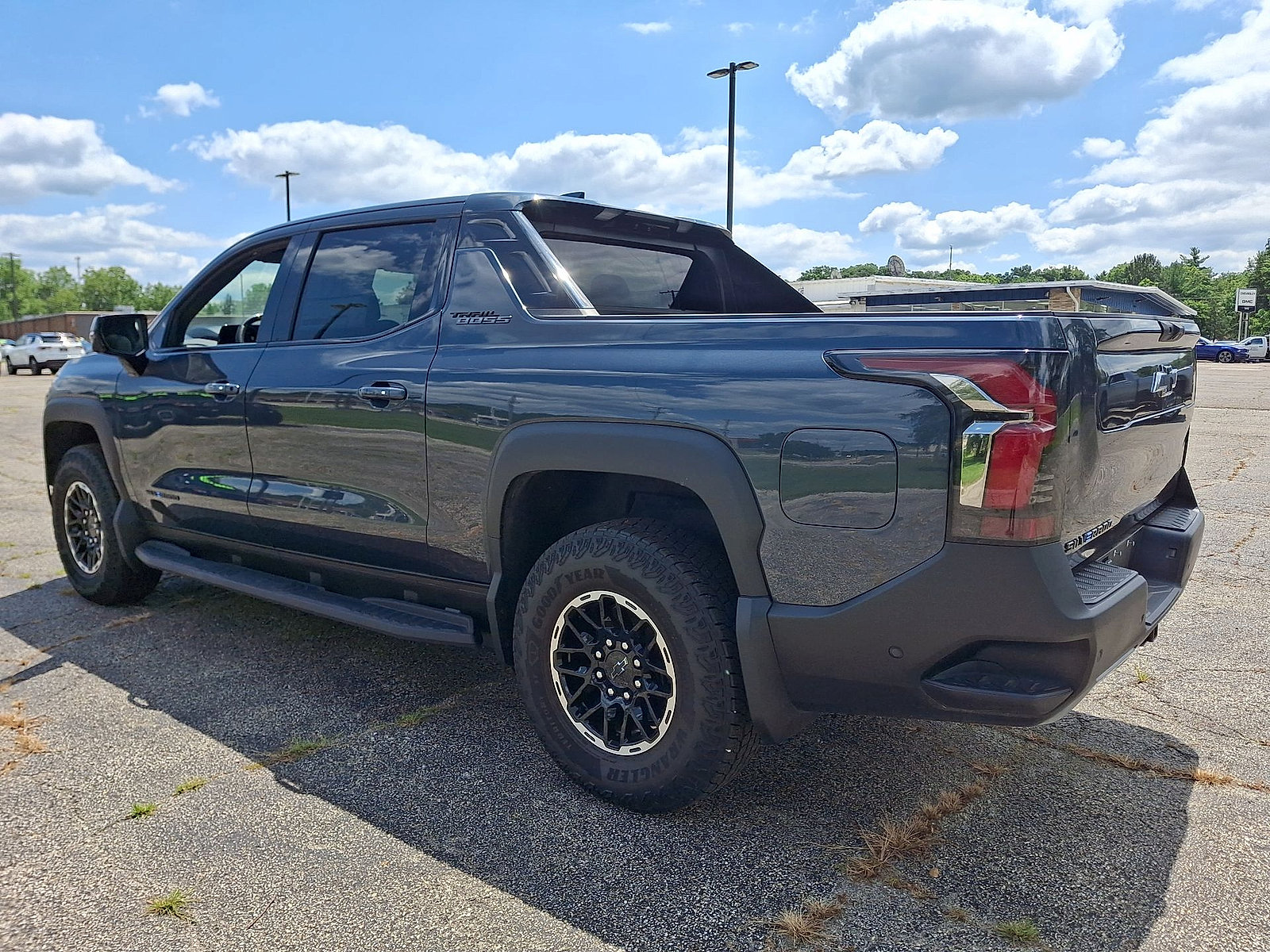 New 2026 Chevrolet Silverado EV Trail Boss AWD/4WD image 11
