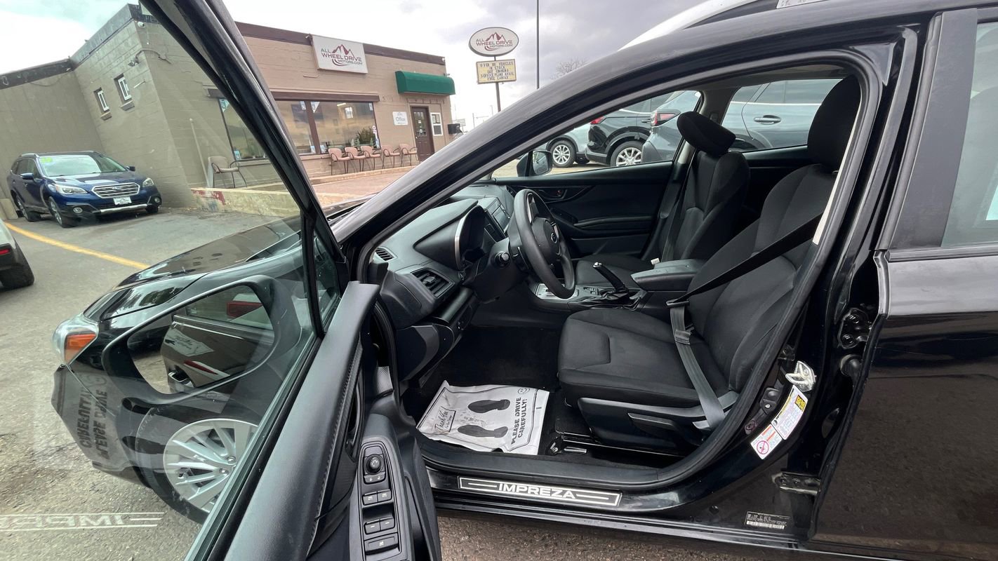 Used 2018 Subaru Impreza 2.0i Premium AWD/4WD image 19