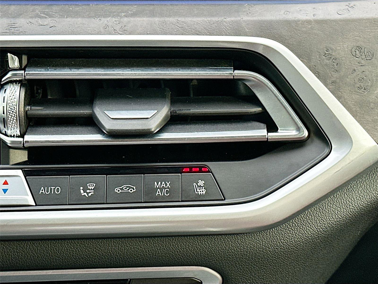 Certified 2023 BMW X5 xDrive40i w/ Luxury Seating Package image 21