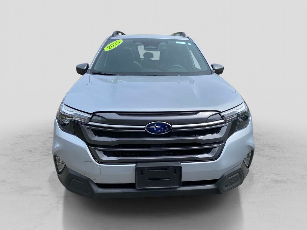 Certified 2025 Subaru Forester Premium AWD/4WD image 10
