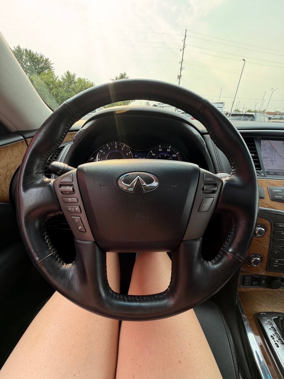 Used 2014 INFINITI QX80 4WD w/ Theater Package image 31