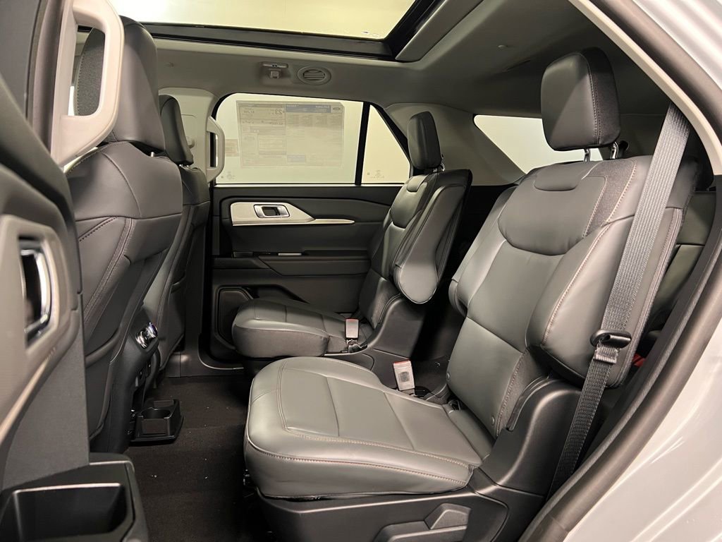 New 2026 Ford Explorer Active w/ Active Comfort Package AWD/4WD image 31
