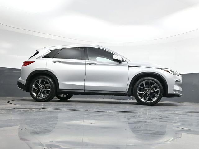 Used 2019 INFINITI QX50 Essential w/ Sensory Package AWD/4WD image 32