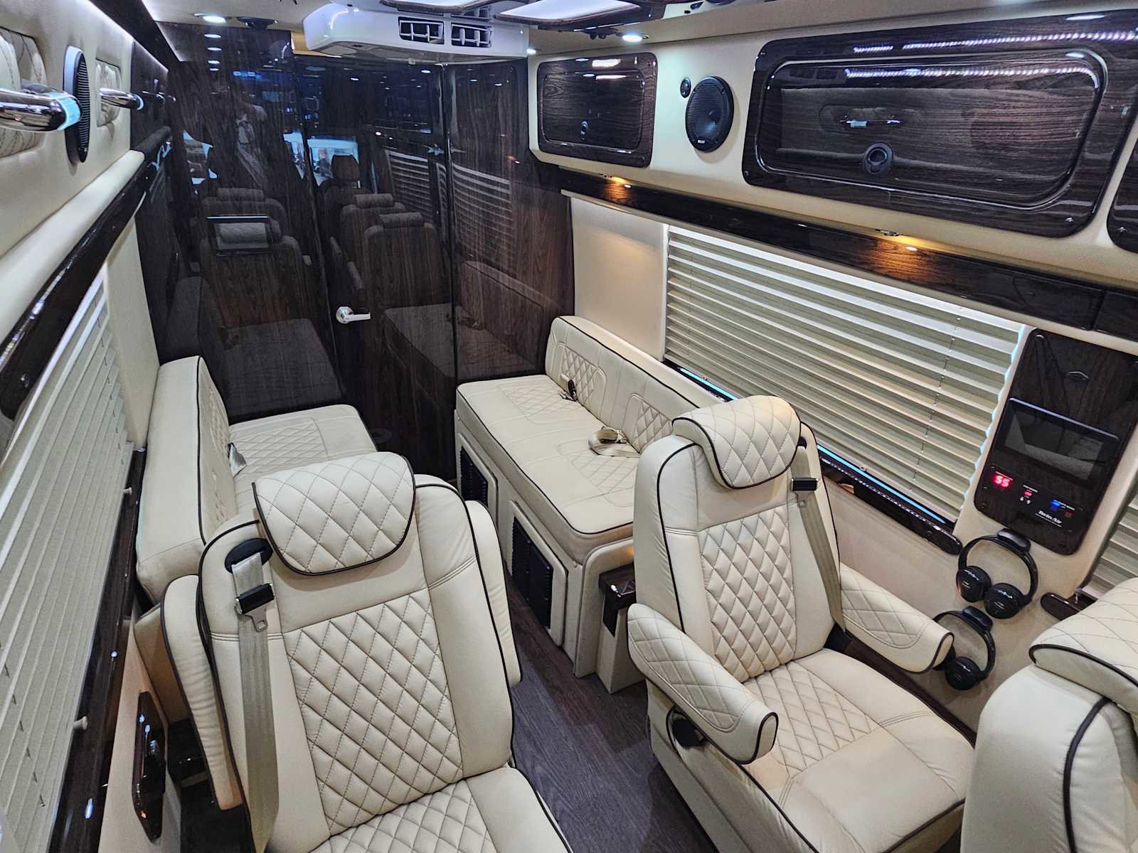 New 2026 Mercedes-Benz Sprinter 3500 image 32