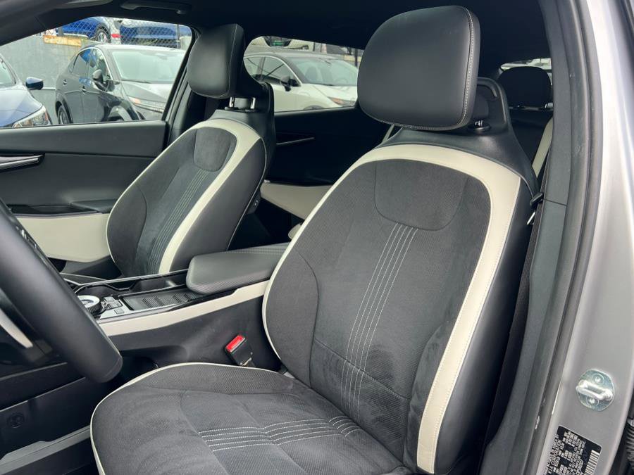 Used 2023 Kia EV6 GT-Line w/ GT-Line Suede Seat Package image 23
