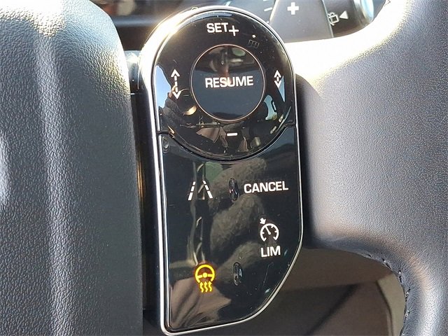 Used 2020 Land Rover Discovery HSE image 19