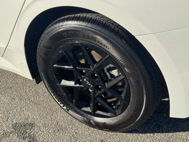 Used 2025 Kia K5 LXS image 5