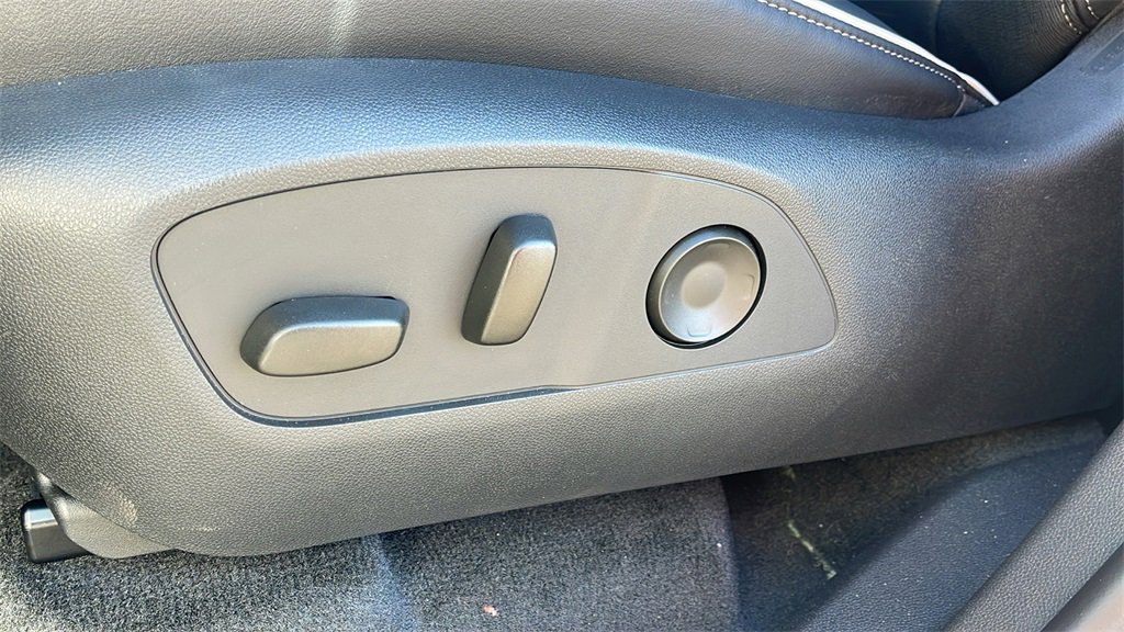 New 2025 Buick Enclave Sport Touring w/ Power Package image 11