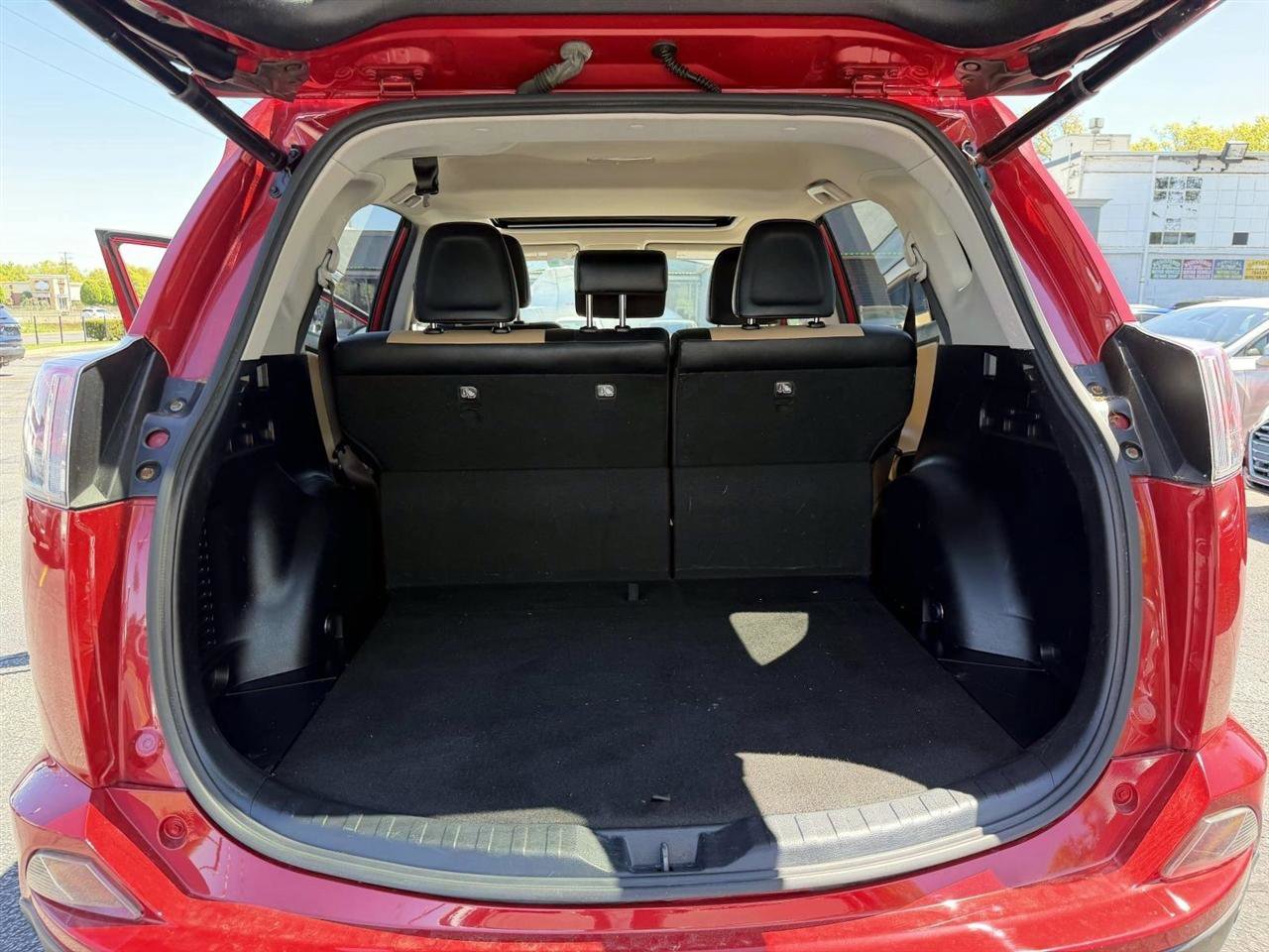 Used 2016 Toyota RAV4 Limited AWD/4WD image 7