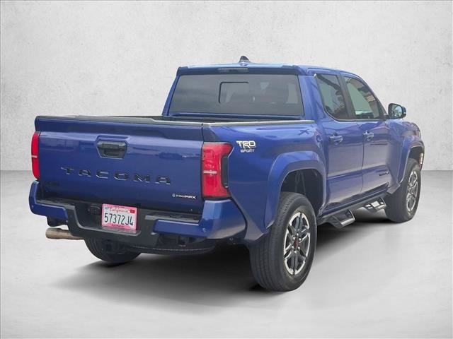 Used 2025 Toyota Tacoma TRD Sport w/ TRD Sport Upgrade Package AWD/4WD image 5