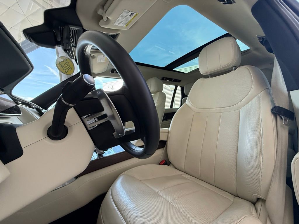 Certified 2023 Land Rover Range Rover Long Wheelbase SE image 27
