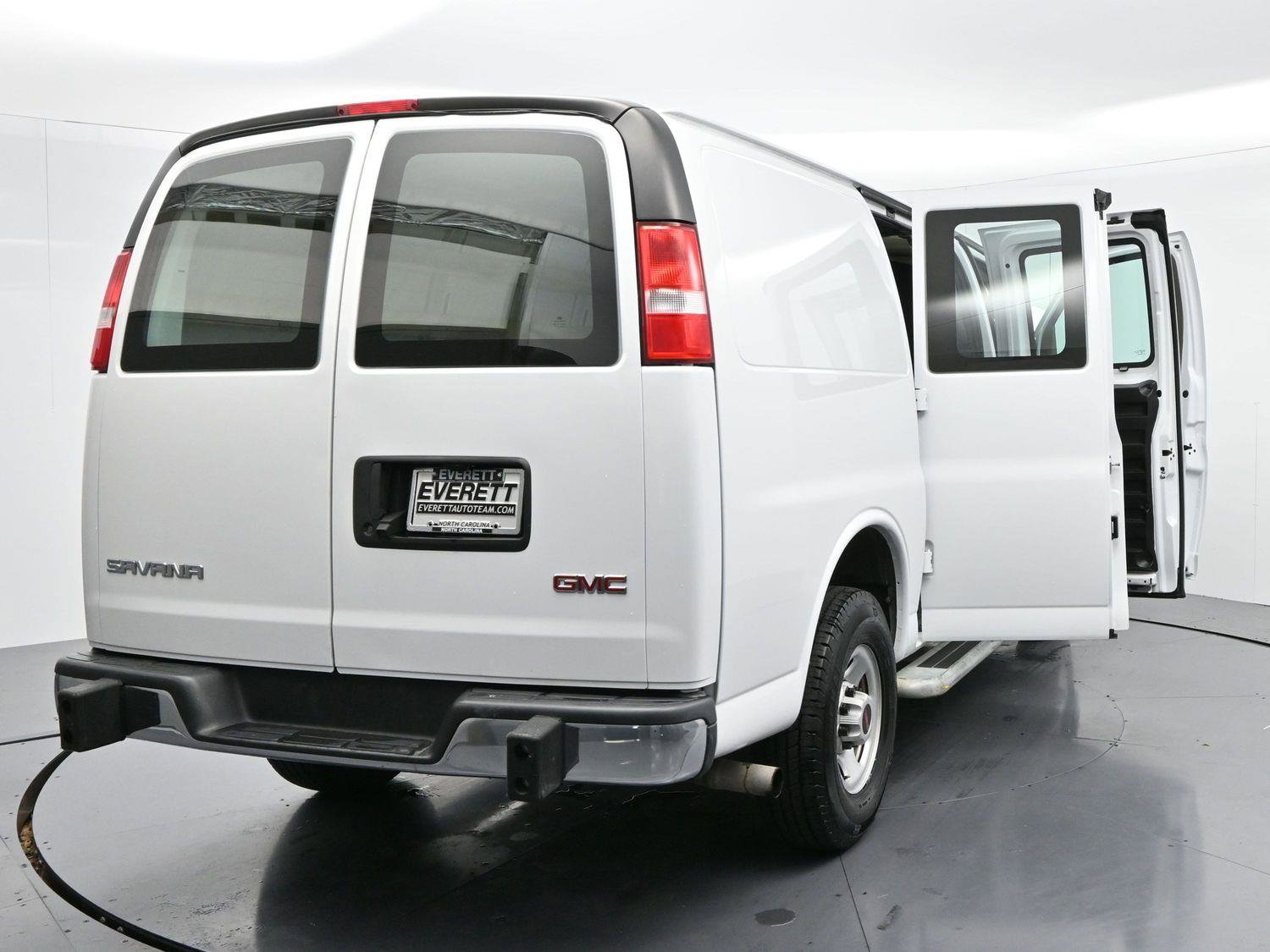 Used 2024 GMC Savana 2500 w/ Driver Convenience Package image 34
