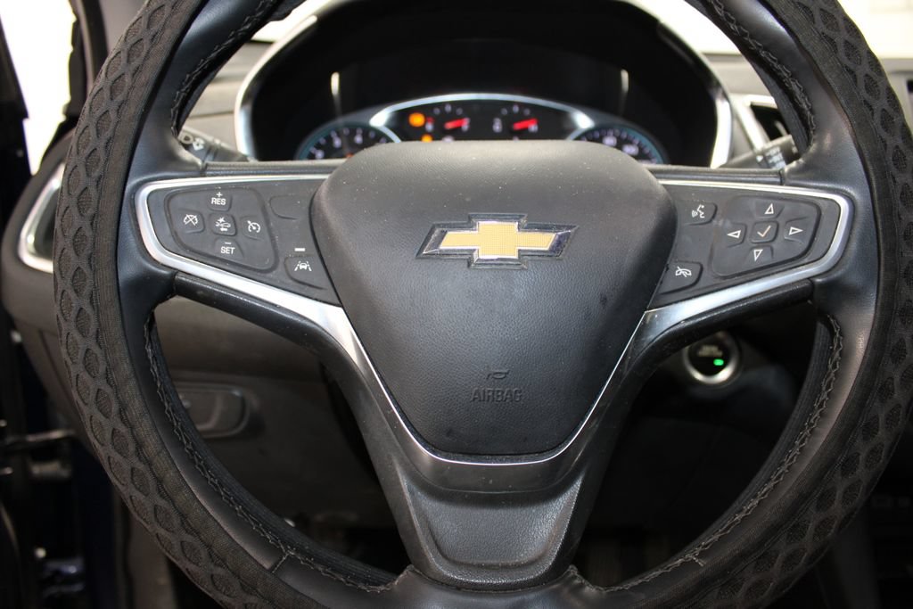Used 2023 Chevrolet Equinox LT FWD image 12