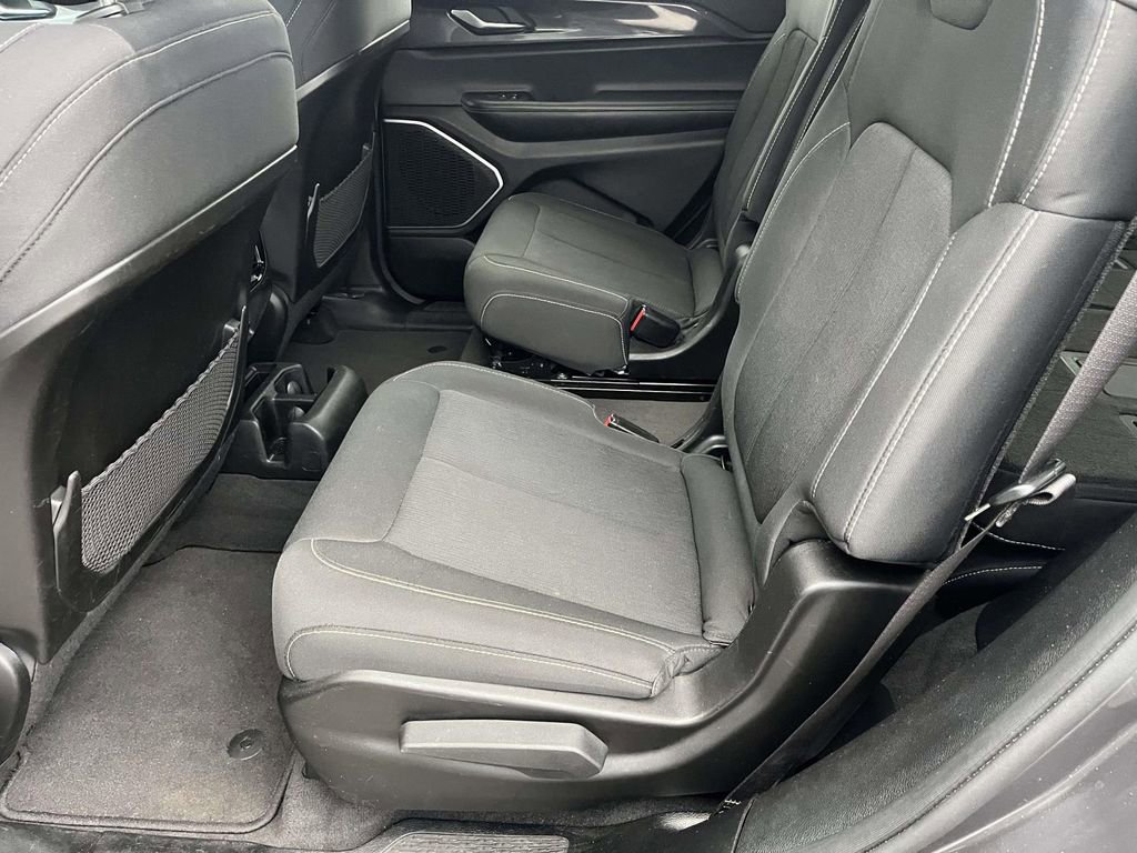 Used 2021 Jeep Grand Cherokee L Laredo w/ Luxury Tech Group I image 21