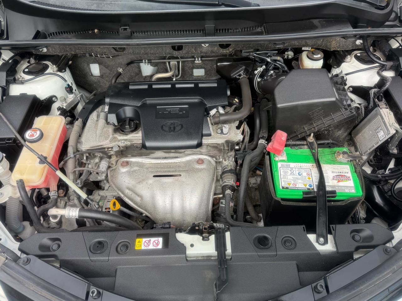 Used 2018 Toyota RAV4 SE w/ Power Extra Value Package AWD/4WD image 18