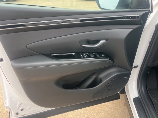 Used 2023 Hyundai Tucson Limited image 11