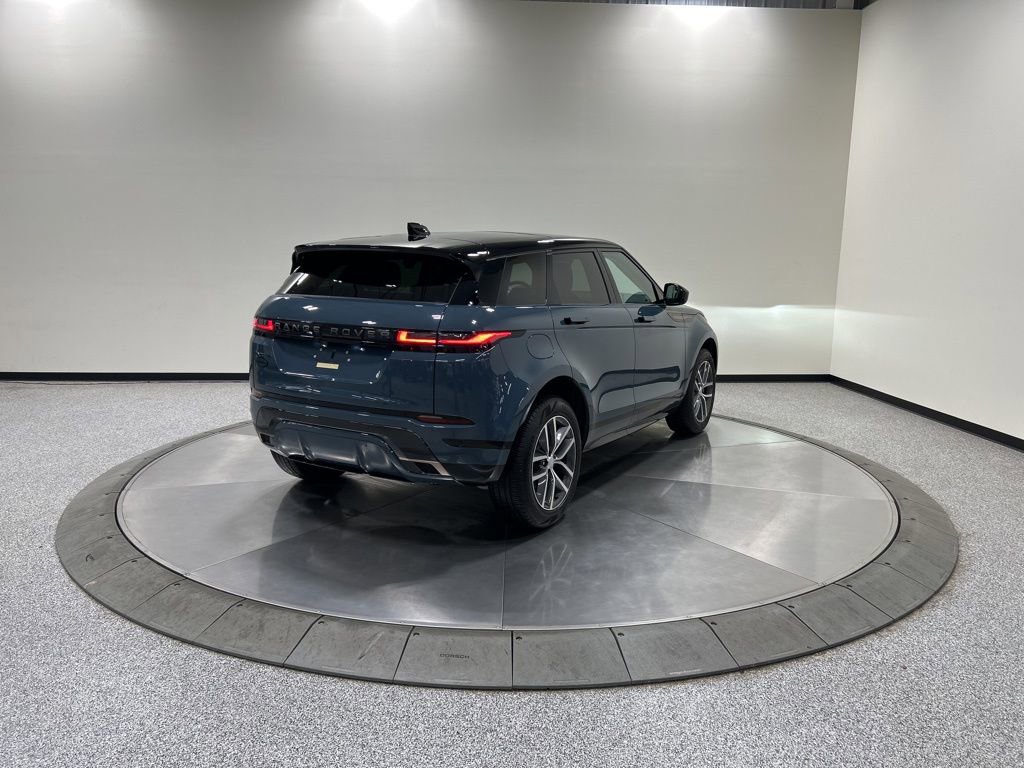 Used 2024 Land Rover Range Rover Evoque Dynamic SE AWD/4WD image 6