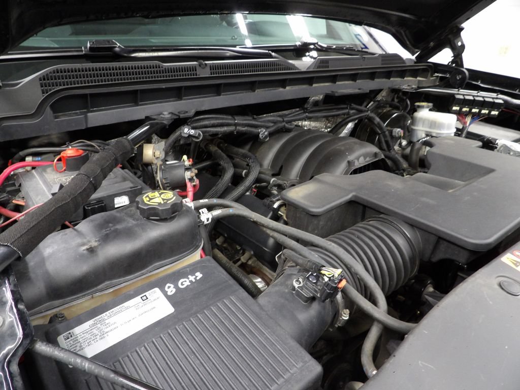 Used 2018 Chevrolet Silverado 1500 LT w/ All Star Edition AWD/4WD image 26