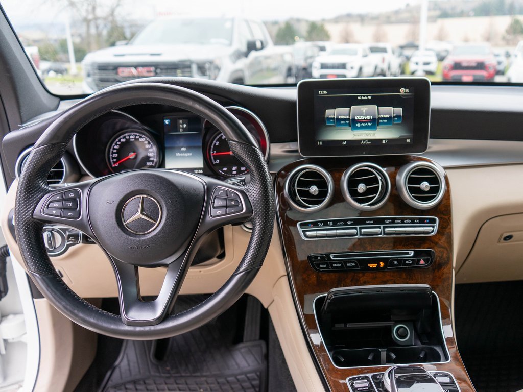 Used 2017 Mercedes-Benz GLC 300 4MATIC image 14