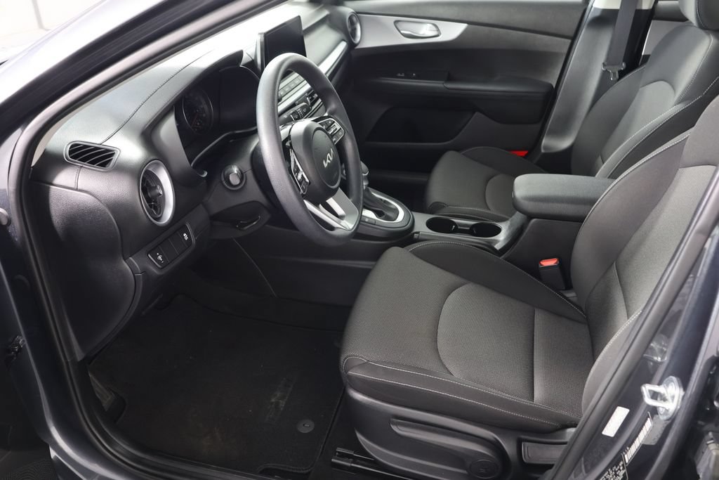 Used 2023 Kia Forte LXS FWD image 16