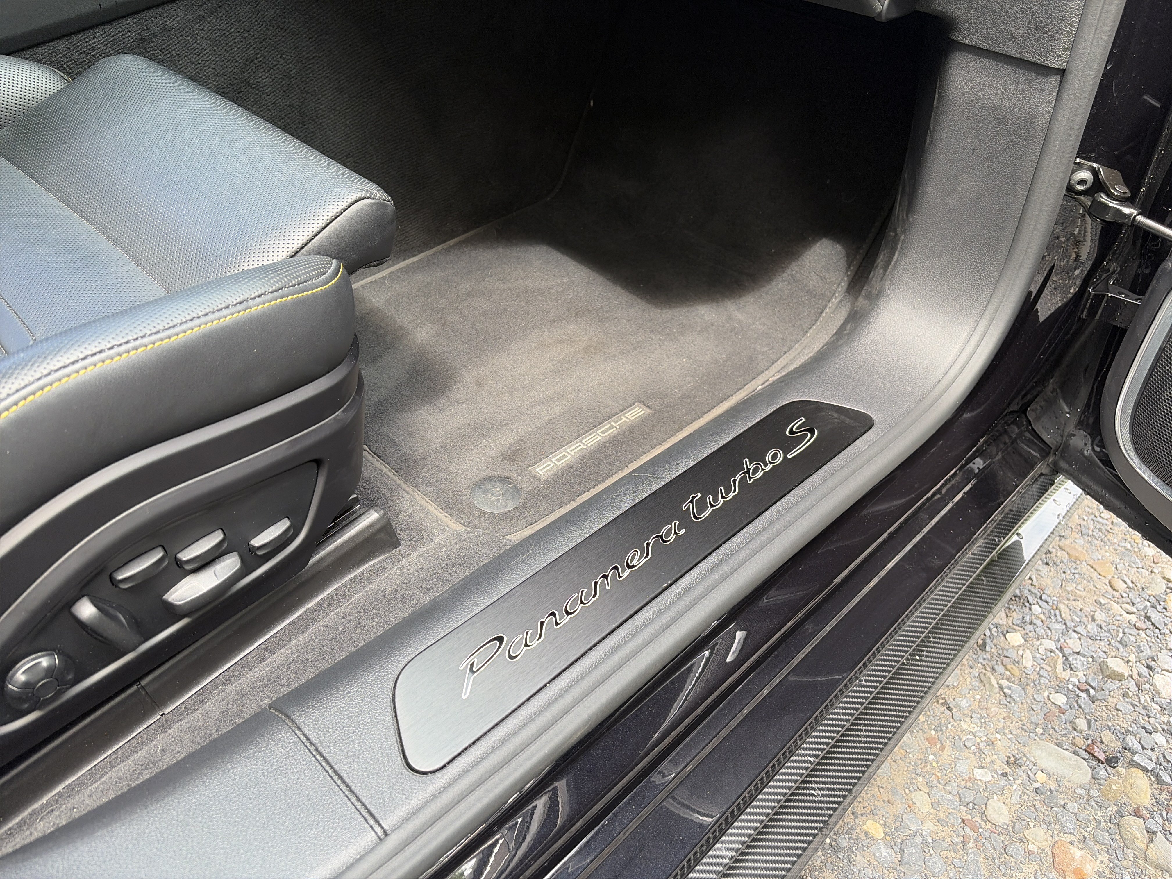 Used 2022 Porsche Panamera Turbo S AWD/4WD image 39