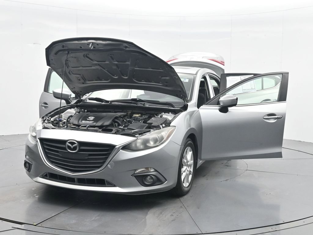 Used 2015 MAZDA MAZDA3 i Touring w/ Technology Package FWD image 34