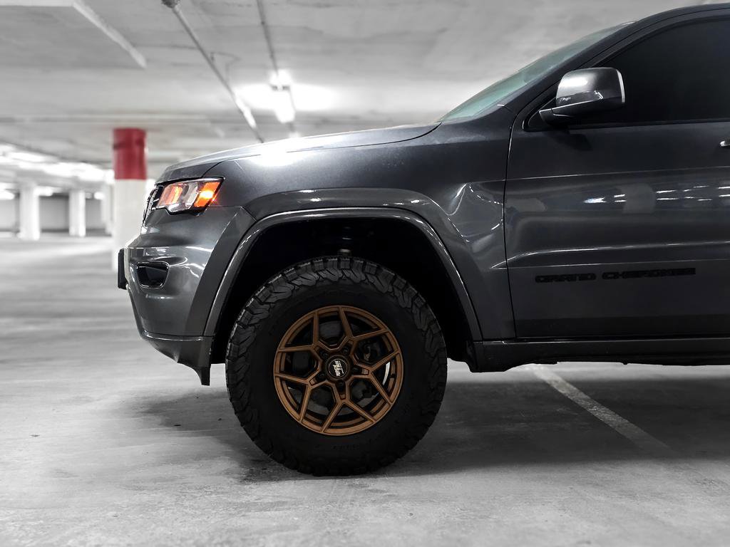 Used 2018 Jeep Grand Cherokee Altitude image 14