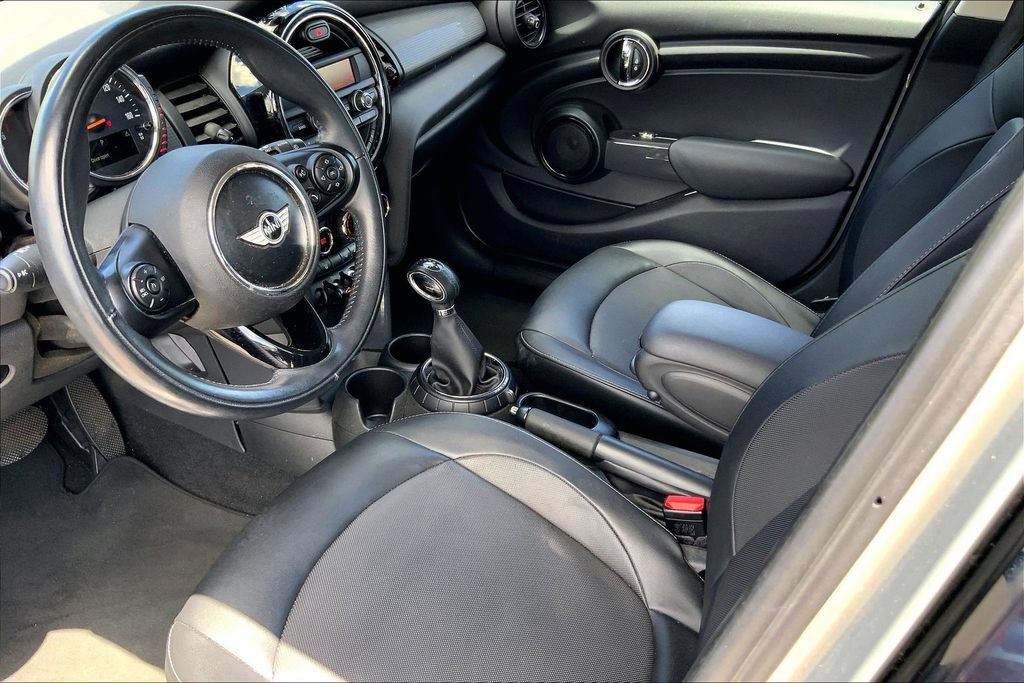 Used 2016 MINI Cooper 4-Door Hardtop FWD image 13