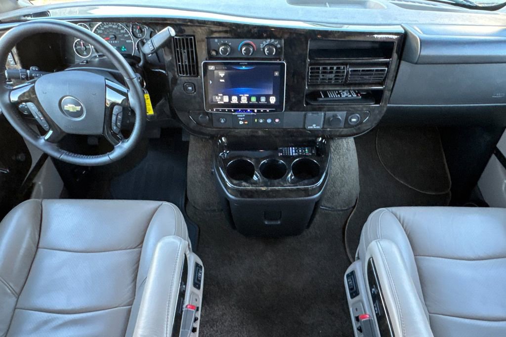 Used 2023 Chevrolet Express 2500 RWD image 15