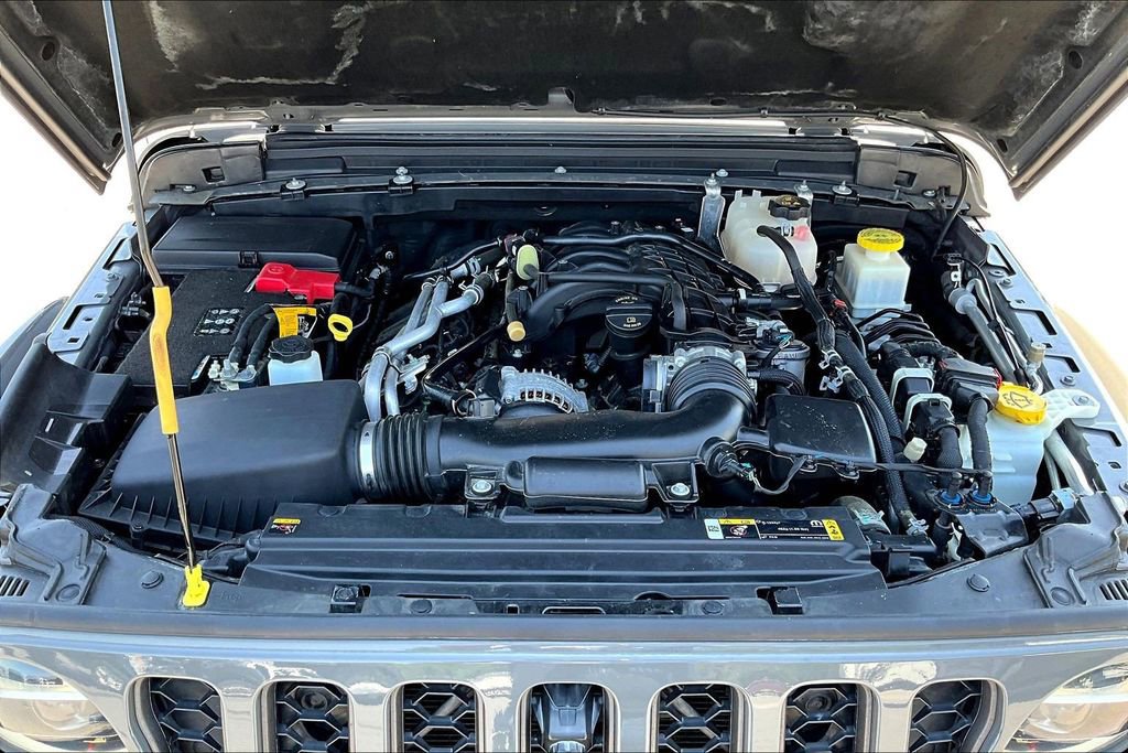 Used 2022 Jeep Gladiator Rubicon w/ LED Lighting Group AWD/4WD image 32