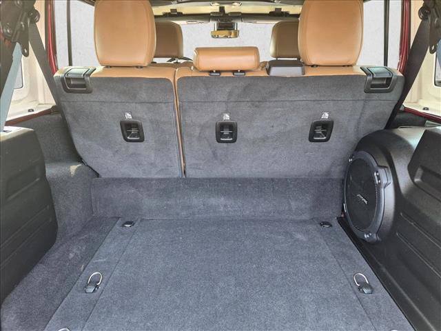Used 2021 Jeep Wrangler Unlimited Sahara w/ Cold Weather Group AWD/4WD image 21