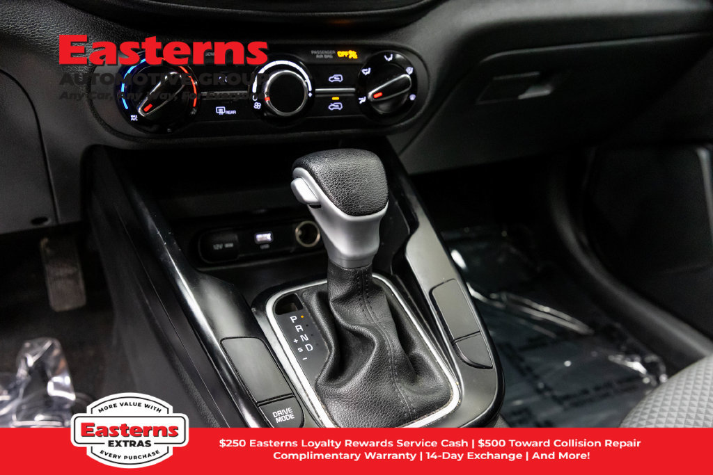 Used 2023 Kia Soul LX w/ LX Technology Package FWD image 14