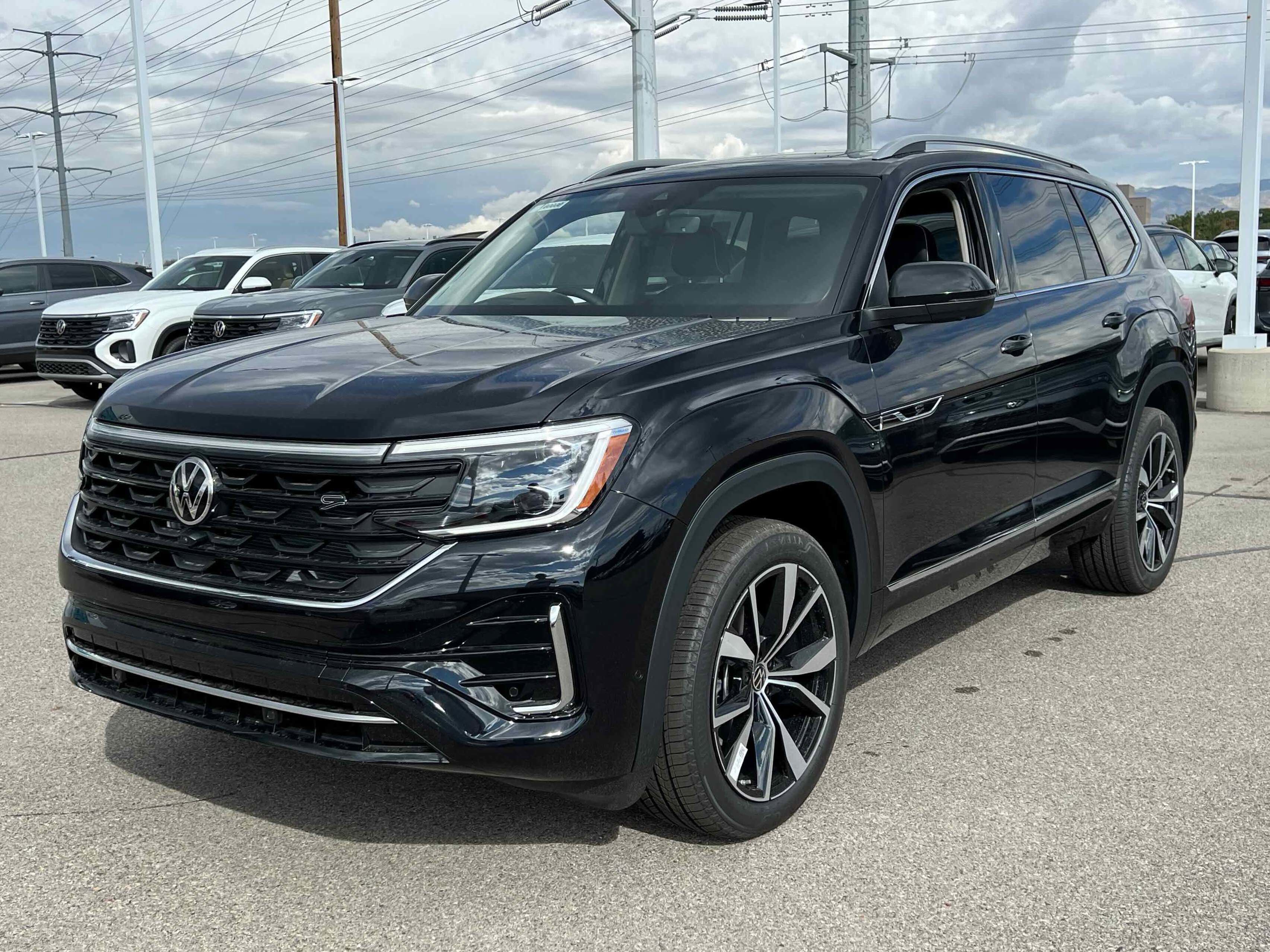 New 2026 Volkswagen Atlas SEL Premium R-Line image 1