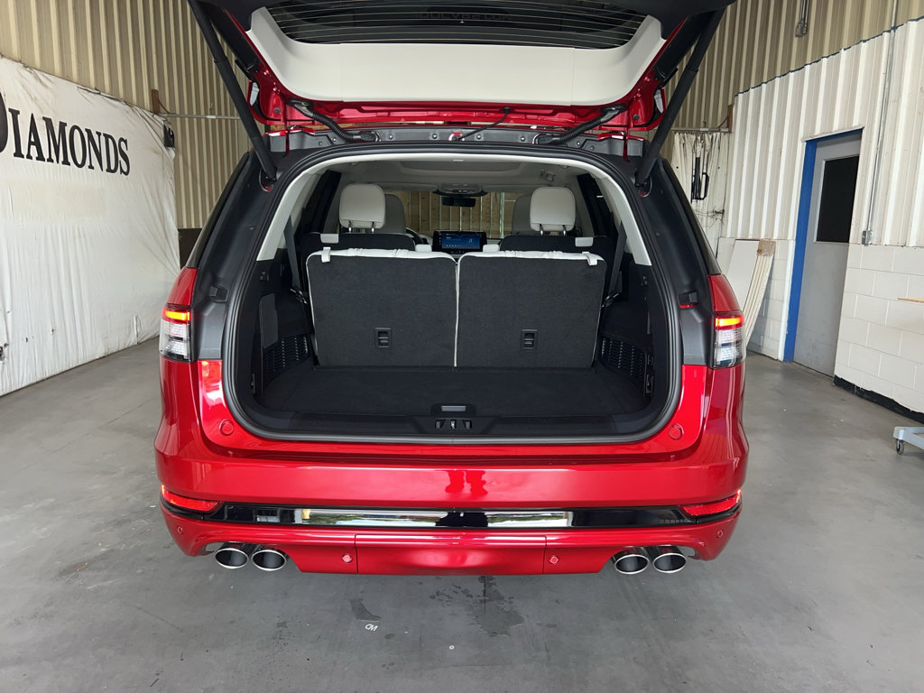 New 2025 Lincoln Aviator Reserve w/ Jet Appearance Package image 18