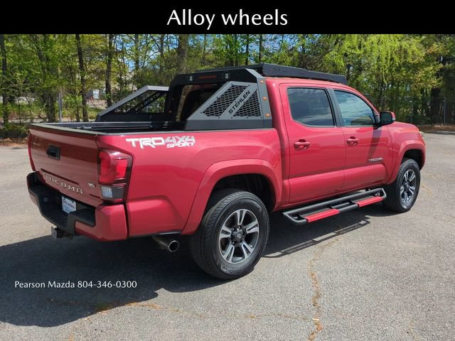 Used 2019 Toyota Tacoma TRD Sport AWD/4WD image 4