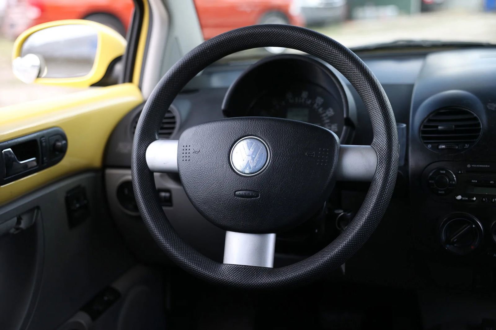 Used 2005 Volkswagen Beetle GL image 22