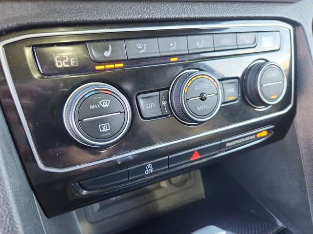 Used 2021 Volkswagen Atlas Cross Sport SEL image 21