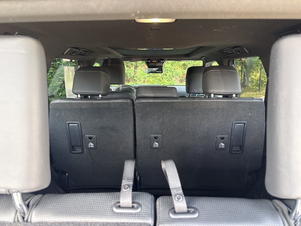 Used 2024 Lexus GX 550 w/ Accessory Package (31) AWD/4WD image 13