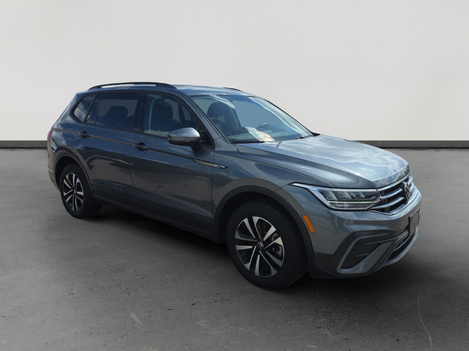 Certified 2023 Volkswagen Tiguan S image 7