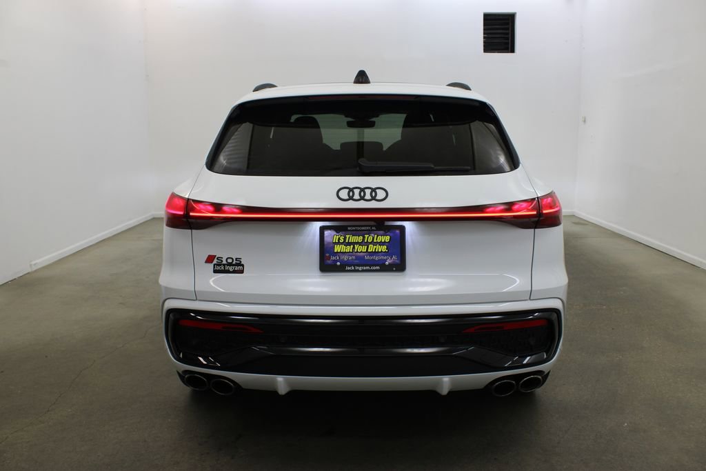 New 2025 Audi SQ5 Prestige image 4