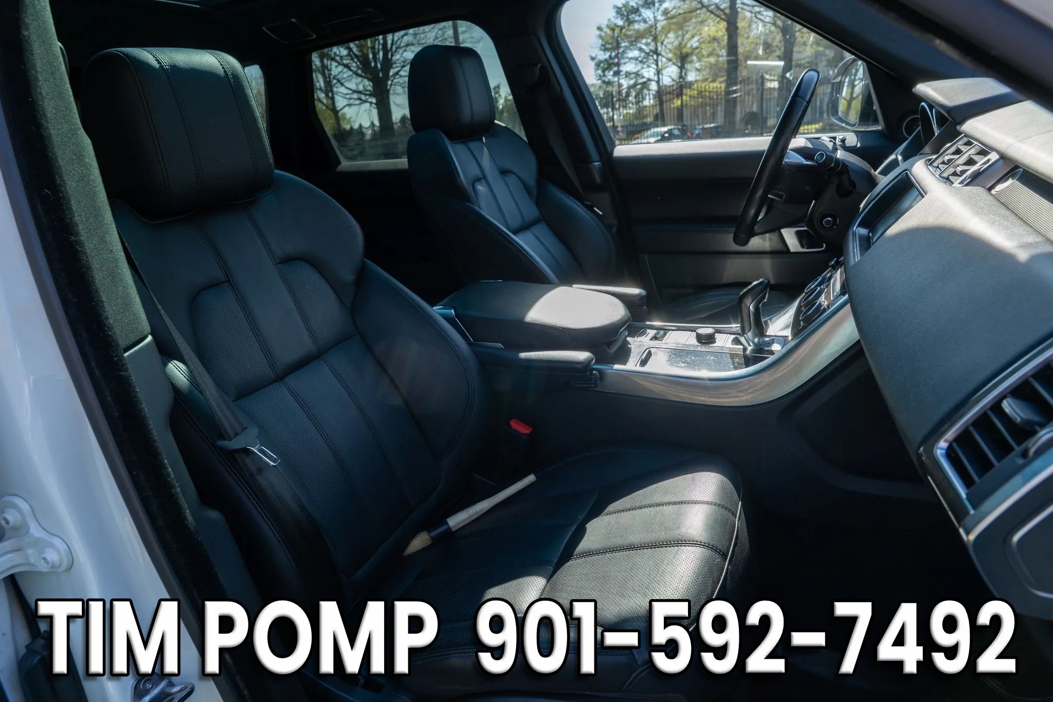 Used 2017 Land Rover Range Rover Sport SE image 17