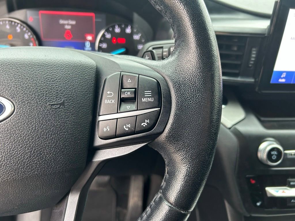 Used 2020 Ford Explorer XLT w/ Equipment Group 202A AWD/4WD image 23