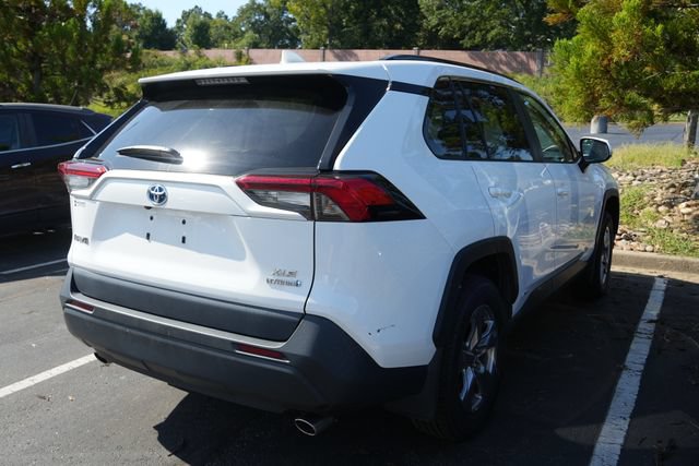 Used 2024 Toyota RAV4 XLE w/ Convenience Package AWD/4WD image 9