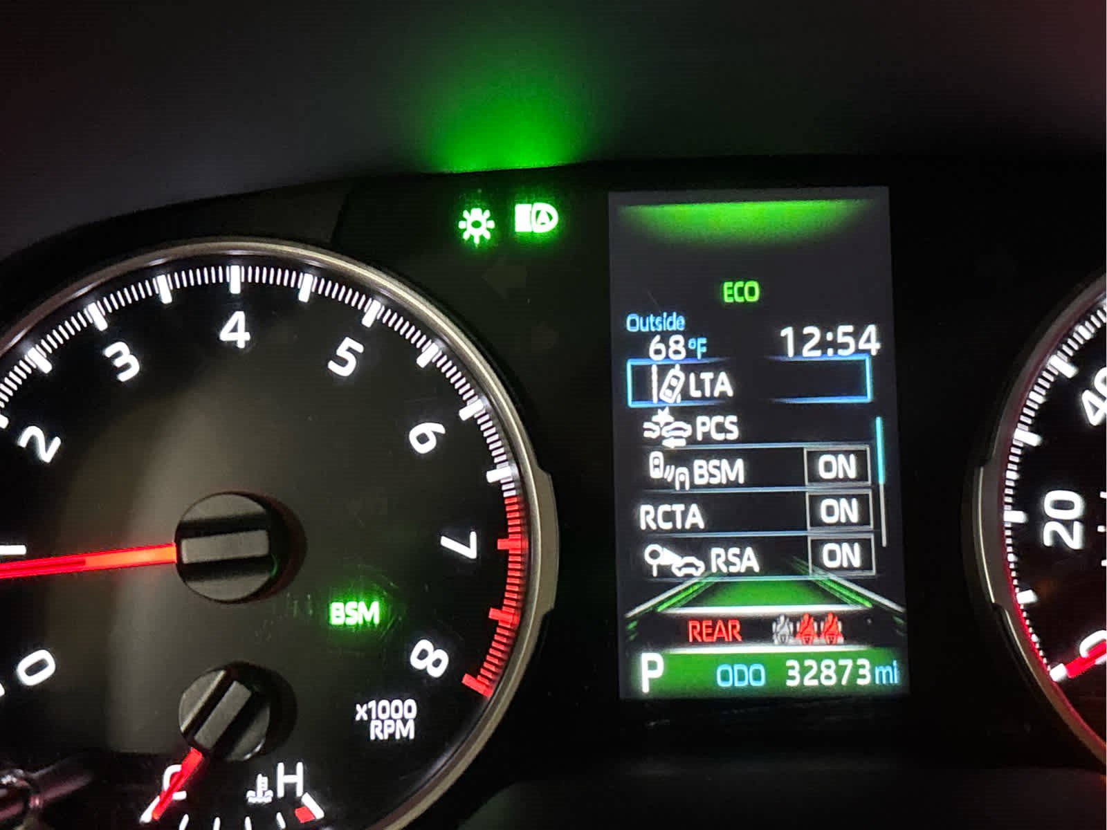 Used 2022 Toyota RAV4 XLE w/ Convenience Package AWD/4WD image 11