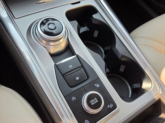 Used 2020 Ford Explorer Platinum w/ Premium Technology Package AWD/4WD image 21