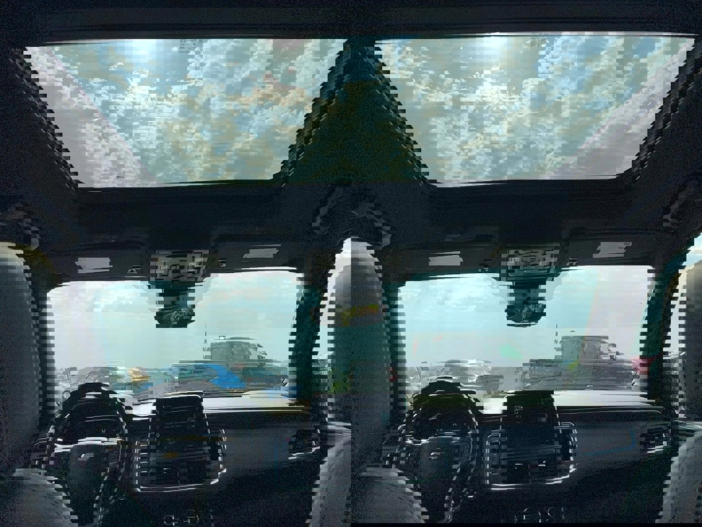 Used 2023 Chevrolet Tahoe High Country w/ Advanced Technology Package AWD/4WD image 24